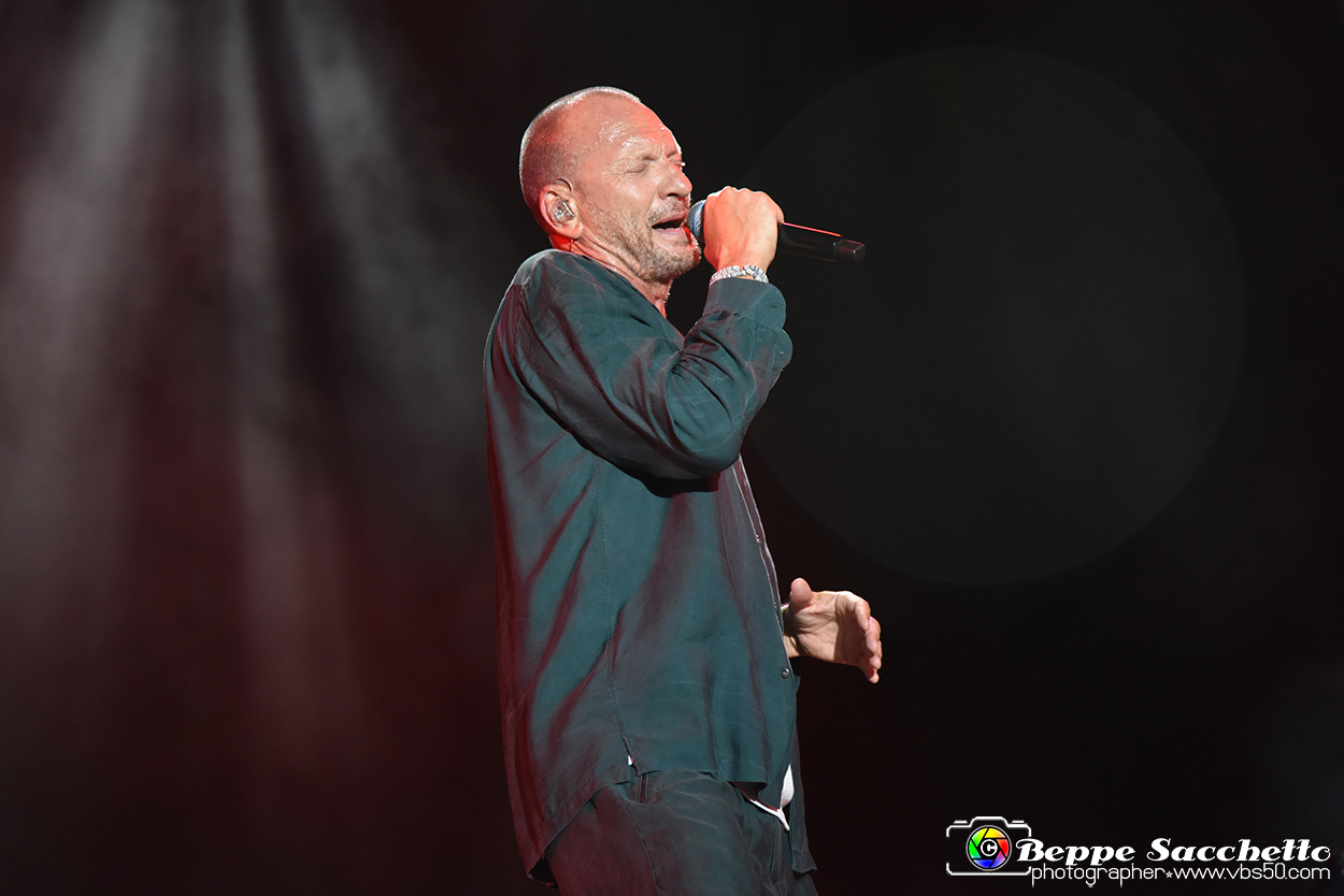 VBS_0956 - Concerto Biagio Antonacci - Palco Centrale Tour 2023.jpg